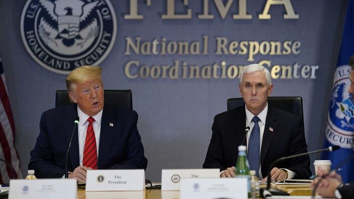 كورونا يصل مكتب نائب ترمب