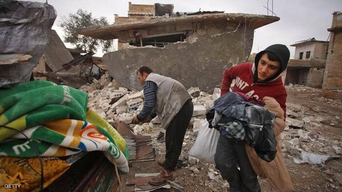 غارات على شمالي سوريا تهجر الآلاف