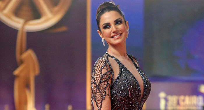 درة تكشف كواليس تصوير «يوم وليلة»