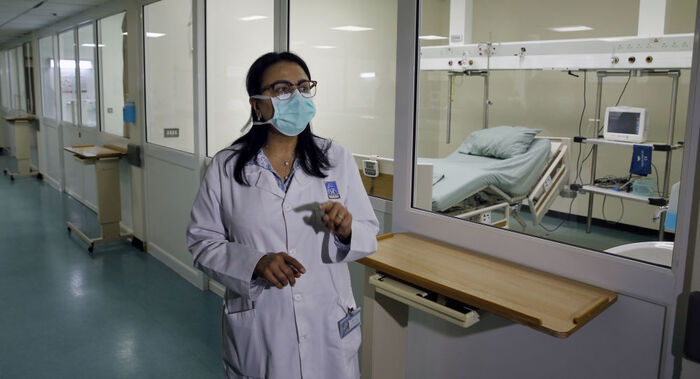 لبنان يغلق مؤسساته ويطالب المواطنين بالبقاء في منازلهم أسبوعين