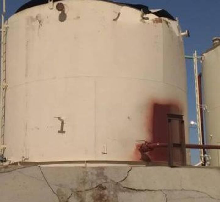 انفجار في أحد خزانات النفط الخام بصافر