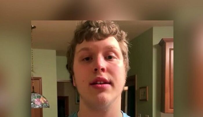 أمريكي يدخل موسوعة "غينس" بأكبر تجويف فم في العالم (صورة)