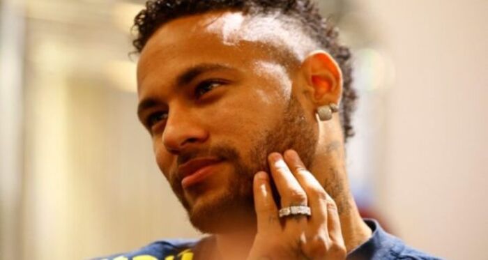 248 مليون دولار لإستعادة نيمار من فريق باريس سان جيرمان