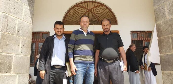 محكمة مأرب تستدعي "الخراز" لكشفه فساد المنظمات المانحة في اليمن