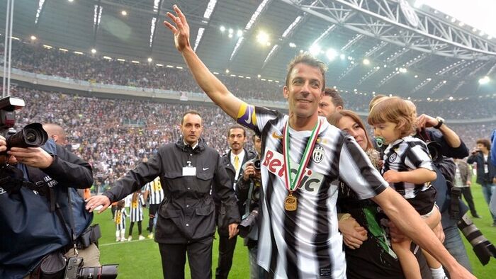 ديل بييرو يختار أفضل هدف في مسيرته (فيديو)