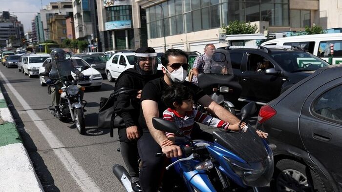 الصحة الإيرانية تحذر من خطر موجة ثانية من تفشي كورونا