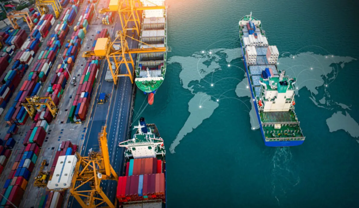 صحيفة يونانية: الحوثيون يعيدون البحر الأحمر إلى دائرة الخطر وشركات الشحن تحجم عن العودة الكاملة