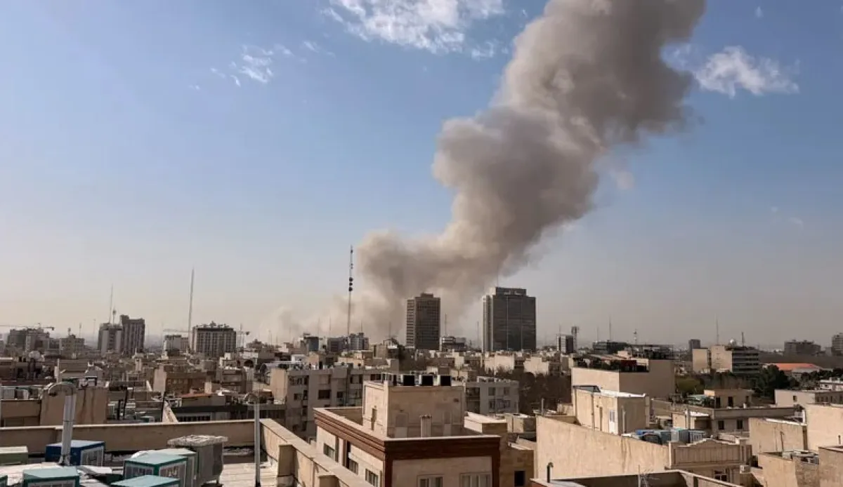 إيران تستهدف القواعد الأمريكية في 5 دول عربية.. والخليج يعلن حالة الطوارئ القصوى