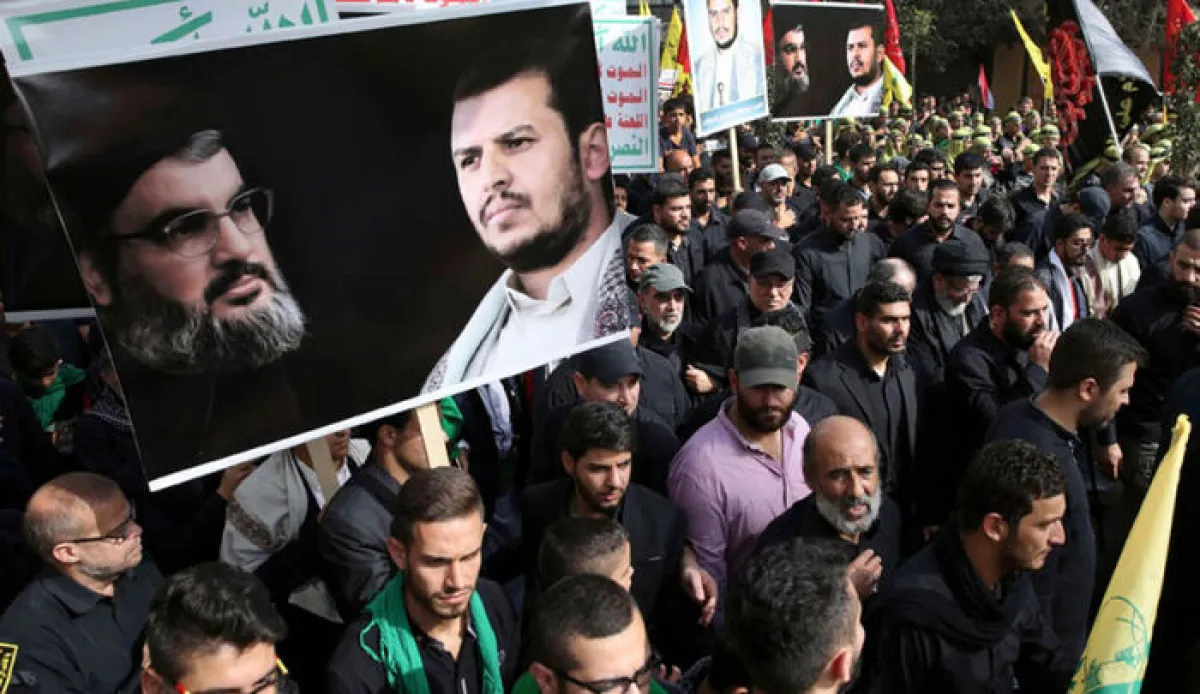 غرف عمليات إيرانية في صنعاء.. خلافات داخل قيادة الحوثيين حول الحرب وعبدالملك يخشى إسرائيل (تفاصيل)