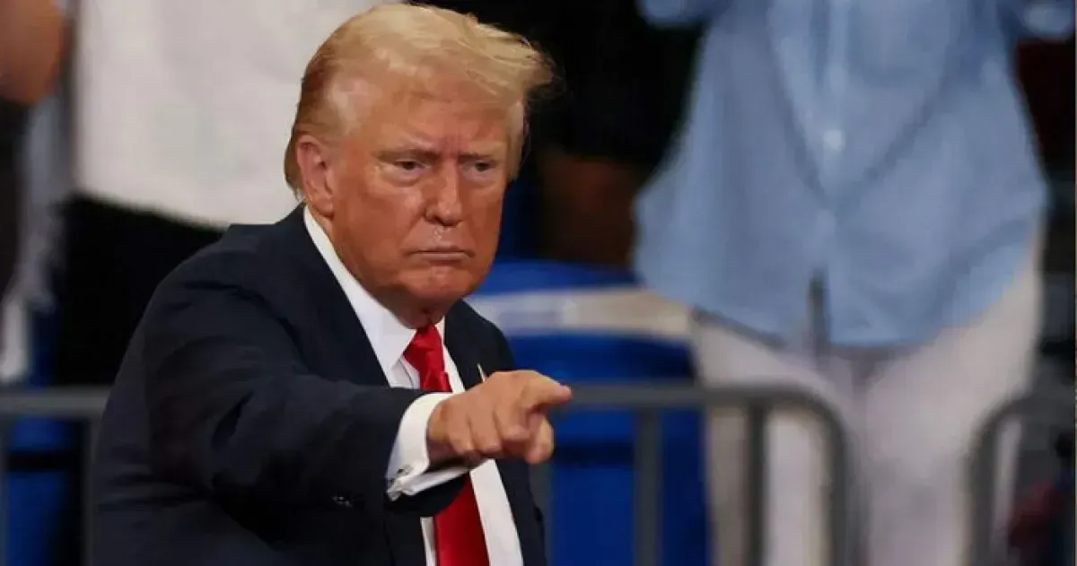 ترمب: الثلاثاء «يوم محطات الطاقة والجسور» في إيران إذا لم تفتح طهران مضيق هرمز