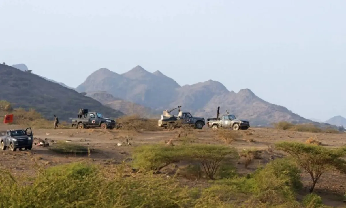 حملة منظمة ضد قوات الساحل الغربي.. بيان مفبرك وتحركات مسلحة مشبوهة في الوازعية