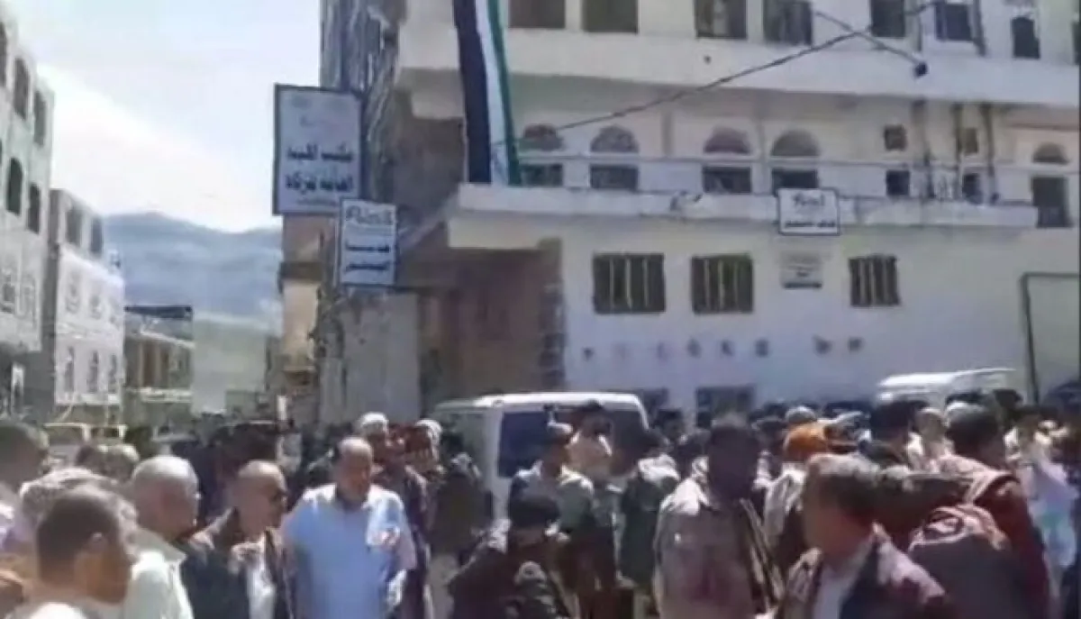 تصاعد الغضب داخل المؤتمر بإب.. مؤشرات على خطة حوثية لتصفية الحزب وإنهاء نفوذه الشعبي