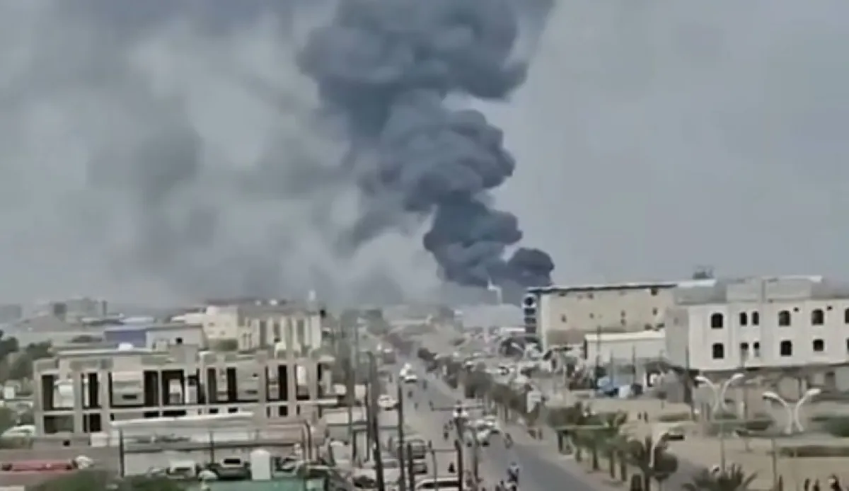 مدير ميناء المخا: أضرار جسيمة بالبنية التحتية ووقوع إصابات جراء القصف الحوثي
