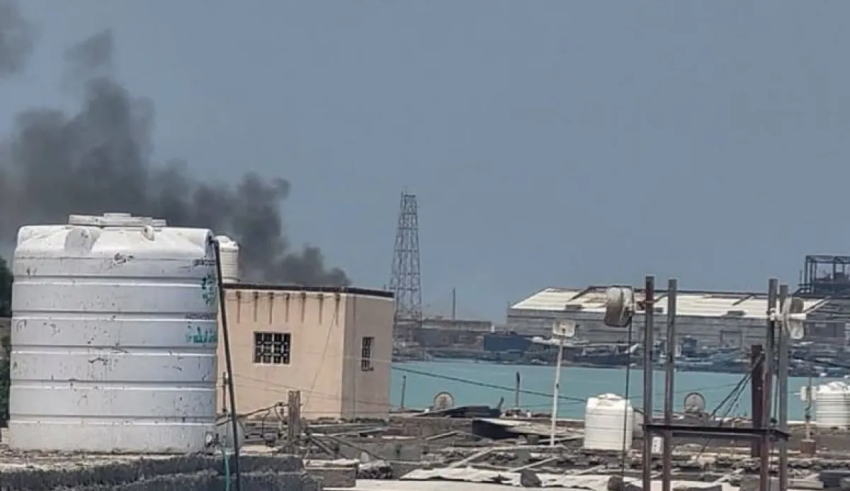 مدير ميناء المخا: القصف الحوثي أسفر عن مقتل سبعة أشخاص وخسائر تُقدّر بستة عشر مليون دولار