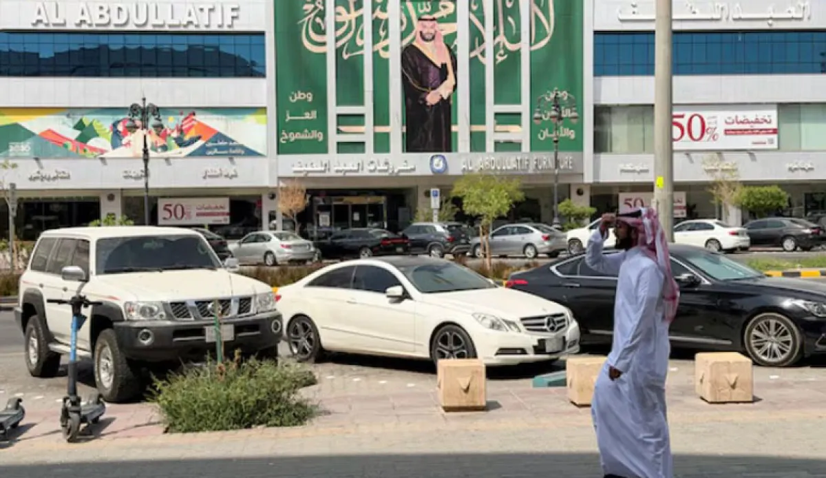 إيران تكشف دورها في دفع الحوثيين لاحتلال باب المندب وضرب السعودية (تفاصيل صادمة)