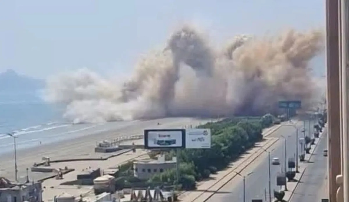 خفر السواحل اليمنية تتعهد بمواصلة مهامها بعد استهداف منشآتها في عدن بصواريخ بالستية إيرانية