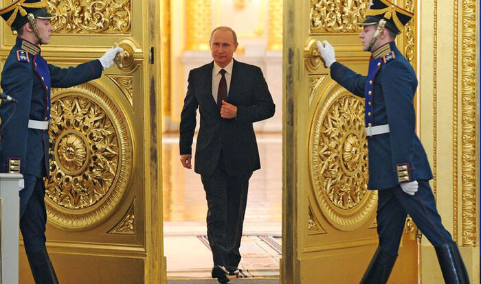 بوتين يقيل 5 جنرالات من مناصبهم