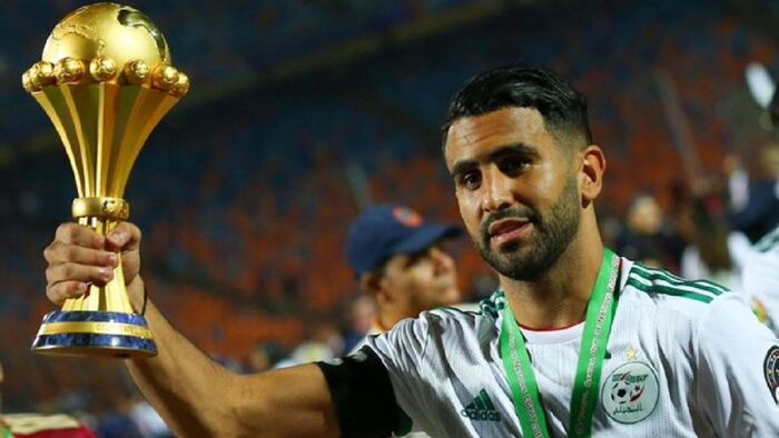 رياض محرز أفضل لاعب مغاربي لعام 2019