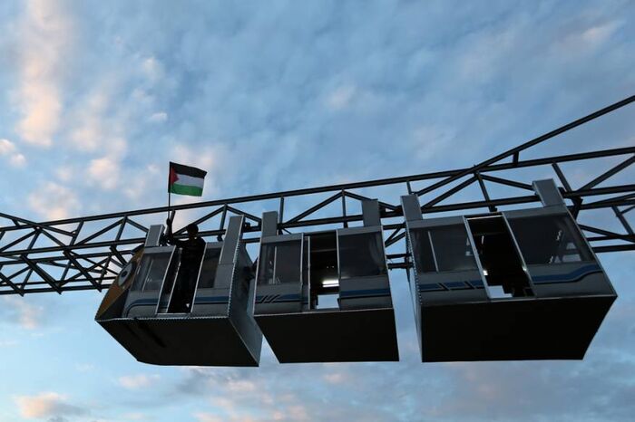 انطلاق أول قطار هوائي معلق بمدينة غزة