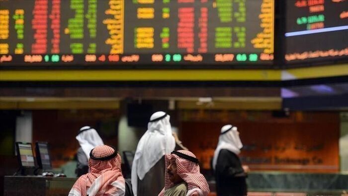 بورصات الخليج تغلق على تباين وسط تذبذب أسعار النفط