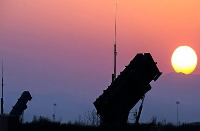 الكويت واليمن تدينان الهجوم الصاروخي الحوثي على السعودية