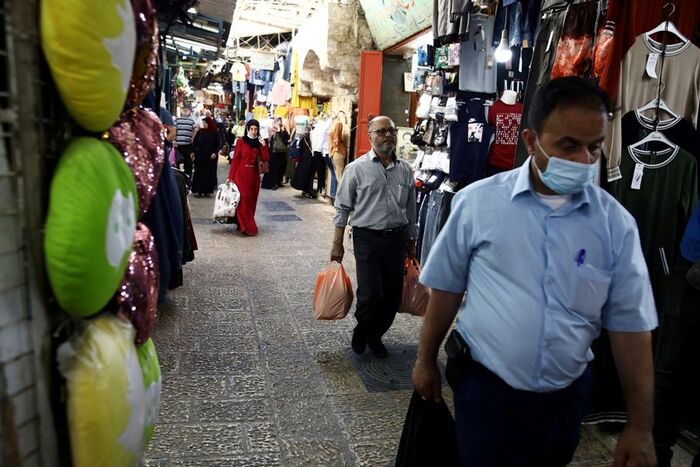 فلسطين تعود إلى الحياة الطبيعية..ولكن بحذر