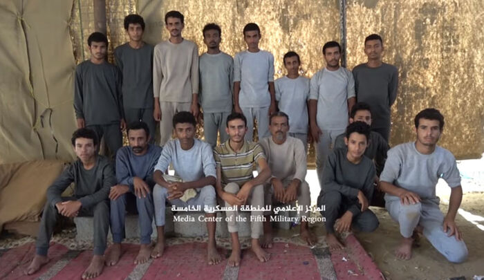 أسير حوثي يعترف: مشرفو الميليشيا فروا من أرض المعركة (فيديو)