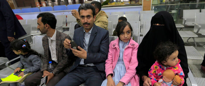 طائرة أممية تقل دفعة جديدة من المرضى