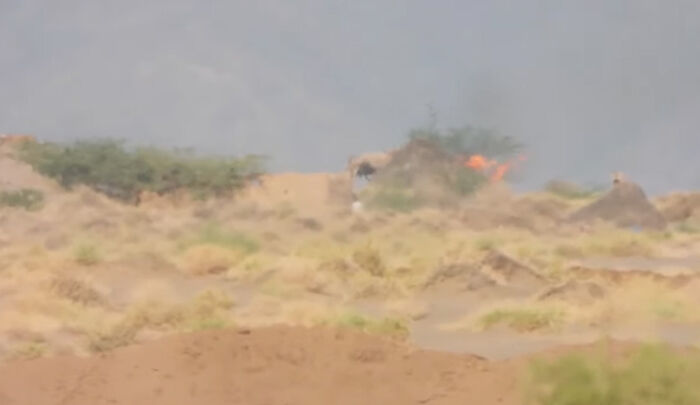 مليشيا الحوثي تهاجم بطيران مسير واستهداف أعيان مدنية في الساحل الغربي