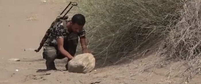 ابطال عبوة ناسفة زرعها الحوثيون في الحديدة