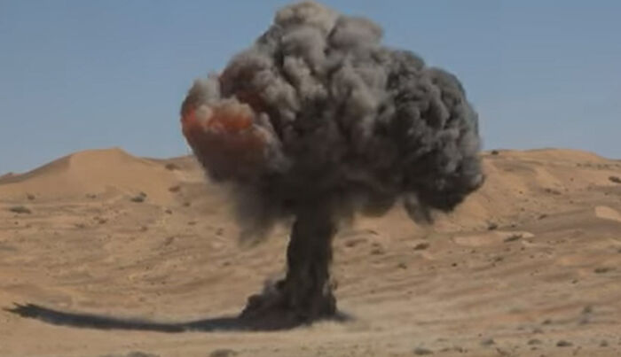 إصابة أربعة مدنيين بانفجار لغمين من مخلفات الحوثي في تعز