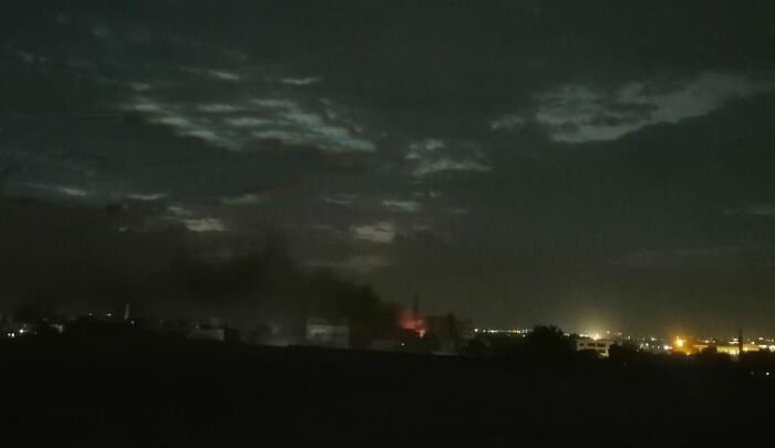 دوي انفجار عنيف بمحيط مطار عدن الدولي (تفاصيل أولية وفيديو)