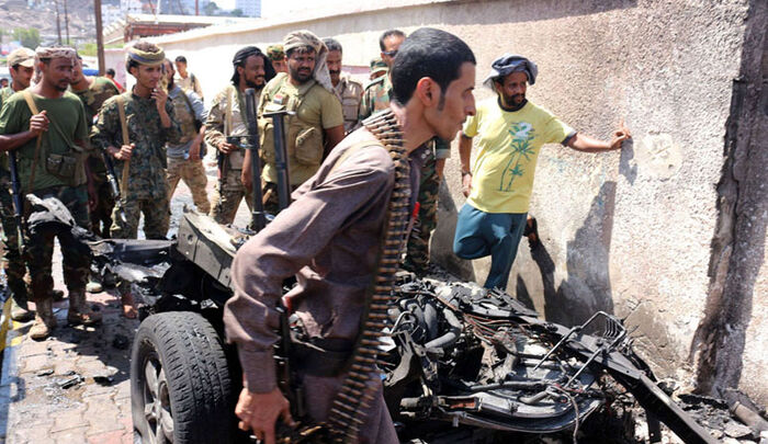 من يقف وراء استهداف المسئولين الحكوميين في المناطق المحررة؟