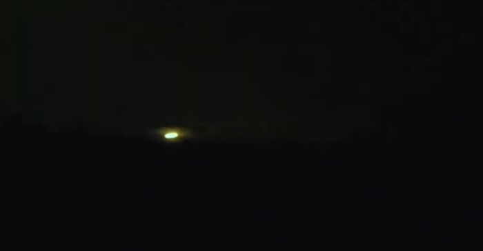 اشتباكات ليلية عنيفية بين القوات المشتركة والمليشيا الحوثية في الحديدة (فيديو)