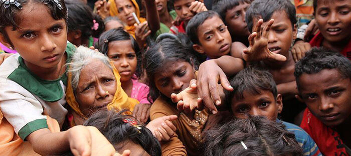 الاتحاد الأوروبي يدعو ميانمار لإعادة مسلمي أراكان