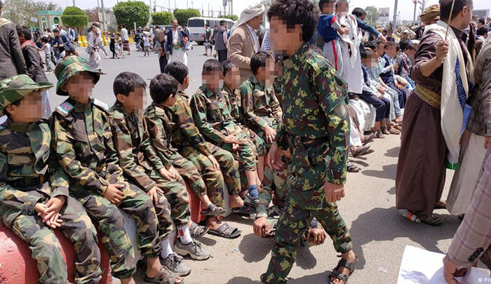 إب تحت قبضة التجنيد الحوثي… تصعيد مرعب يكشف انهيار الجماعة ولجوءها إلى الأطفال لسدّ خسائر الجبهات