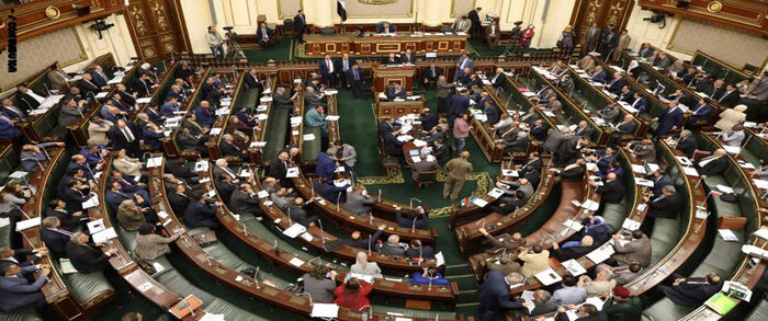 مصر تفرض رسوم وضرائب جديدة على الوقود والاتصالات