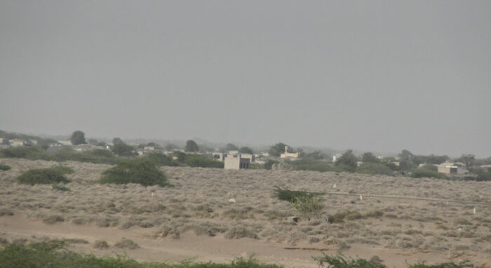 قصف حوثي على الجاح في الحديدة