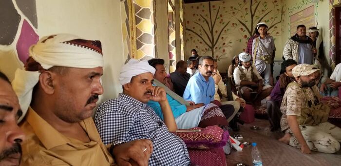 مشايخ وأعيان الحجرية يحذرون من توجهات حزب الإصلاح لجر تعز لمربع الدم