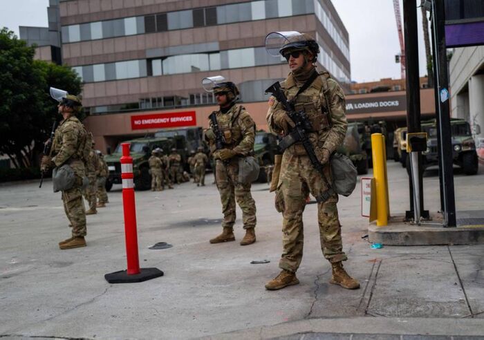 احتجاجات في لوس أنجلوس ضد الحملة على المهاجرين