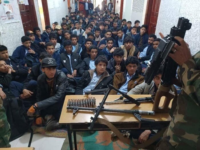 الحوثيون يحولون الجامعات اليمنية إلى معسكرات طائفية ويعتدون على الأكاديميين في إب