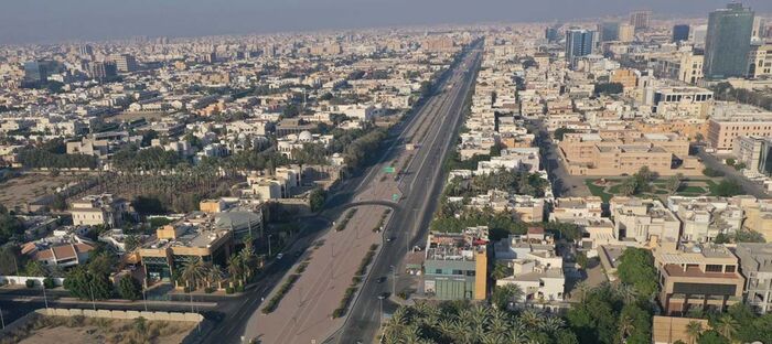 انخفاض عدد العاملين الأجانب في السعودية بنحو 135 ألفا