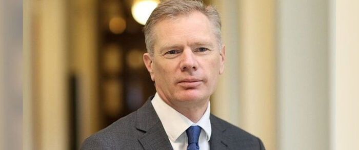 إيران تعلن مغادرة سفير بريطانيا بعد اعتقاله