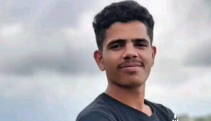 مواطنون يعثرون على شاب مشنوقاً داخل محله التجاري في حزم العدين بعد خلافه مع مشرف حوثي