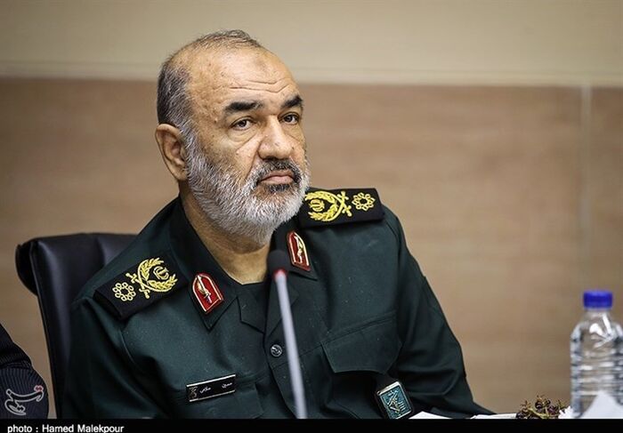 التلفزيون الإيراني يعلن مقتل قيادات كبيرة في الحرس الثوري الإيراني (تفاصيل)