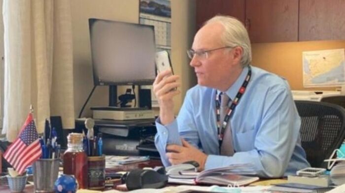 تعرف على أول مهام المبعوث الأمريكي إلى اليمن!