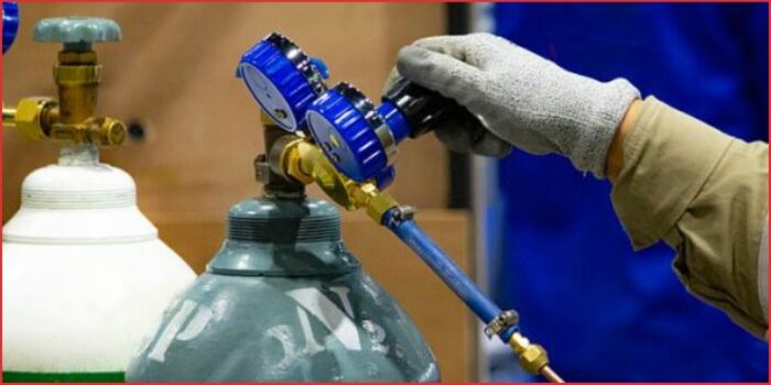 الحوثيون يمنعون إدخال الأكسجين إلى تعز وسط انتشار كبير كورونا