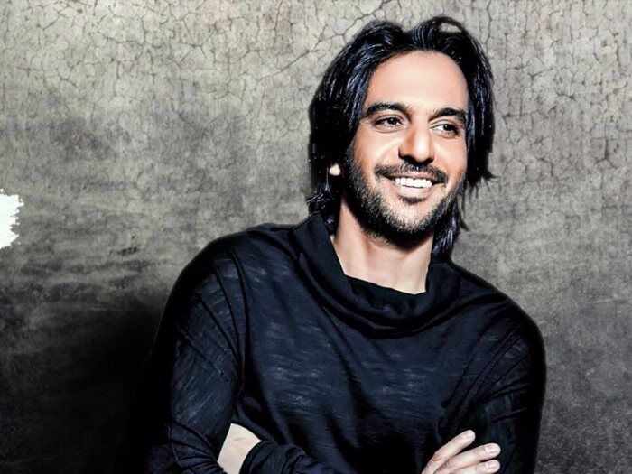 فنان مصري يحفظ القرآن الكريم كاملًا في فترة ابتعاه عن الغناء (فيديو)