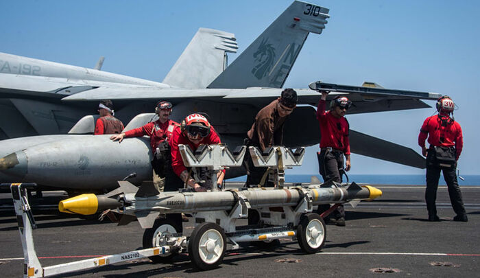 17 غارة أمريكية تستهدف مواقع الحوثيين في عدة محافظات يمنية