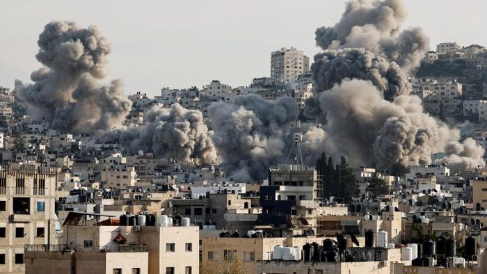 الجيش الإسرائيلي يدمر مباني في جنين بالضفة الغربية